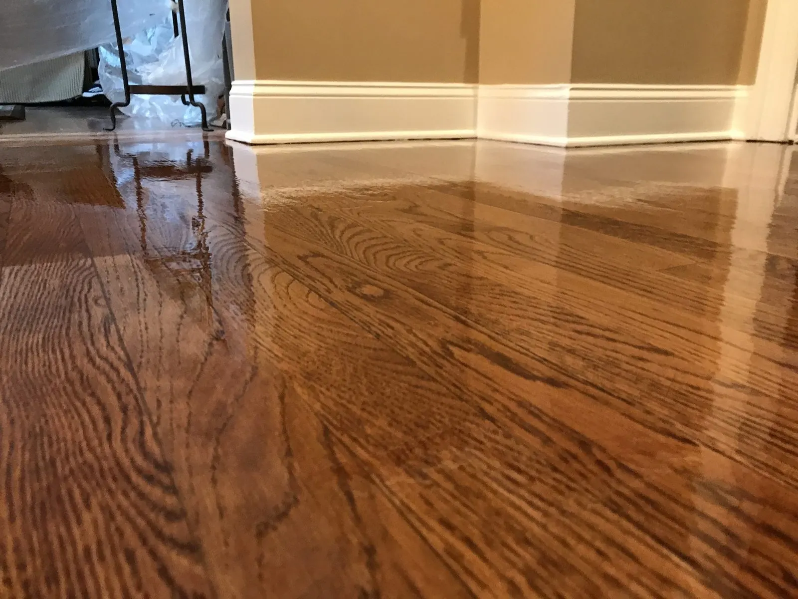 High-gloss hardwood refinishing in Westchester County, NY