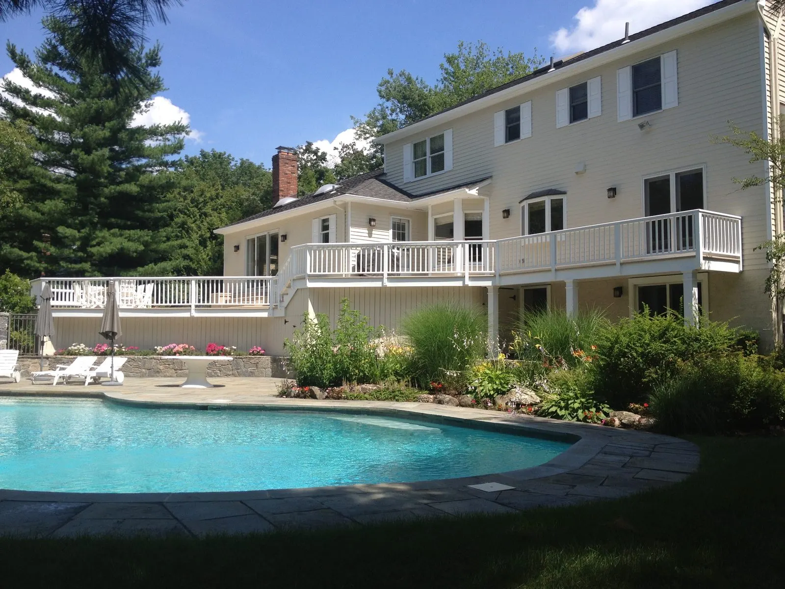Poolside paver patio in Mahopac, NY