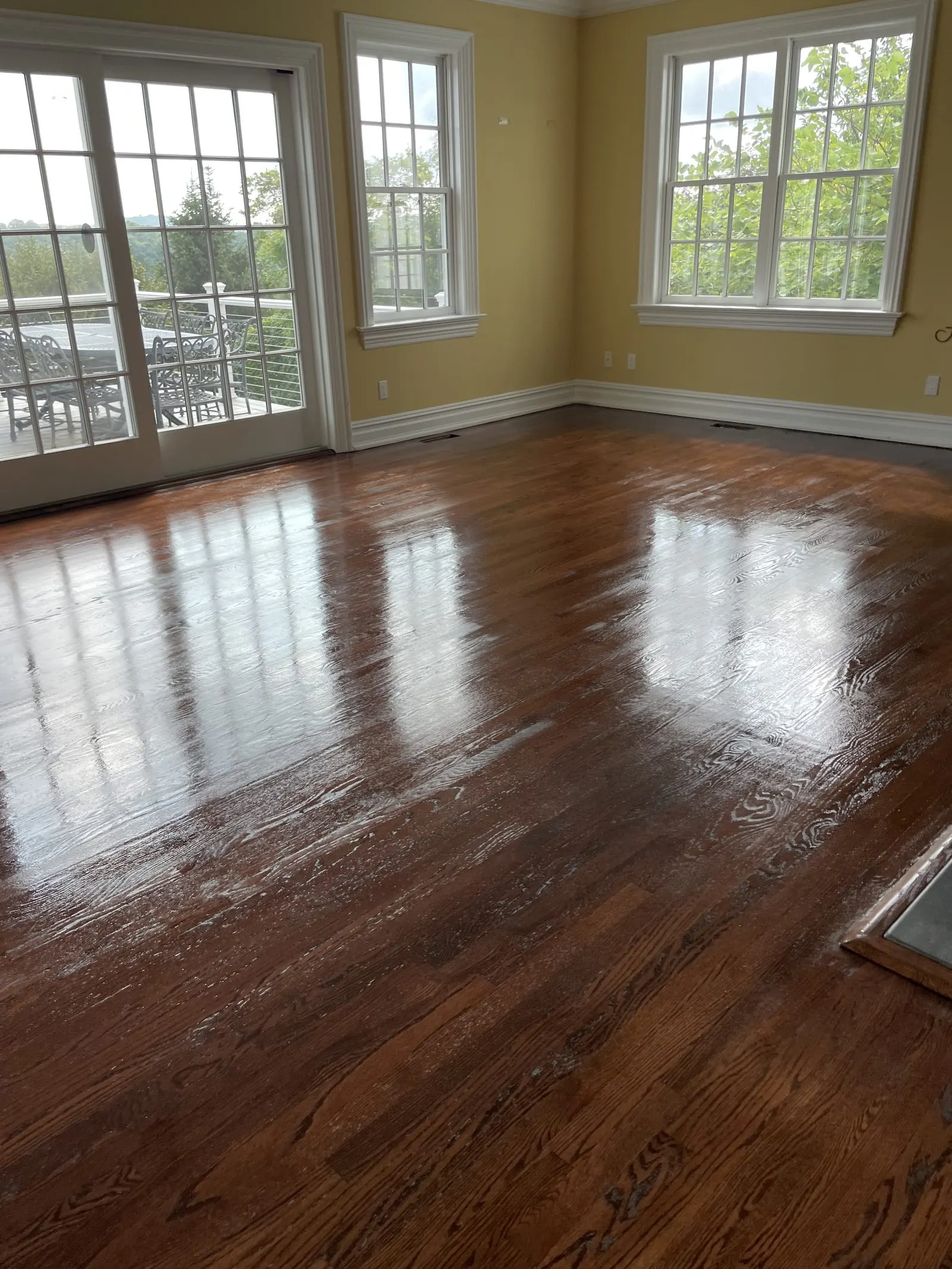 Glossy hardwood floor refinishing in Mahopac, NY